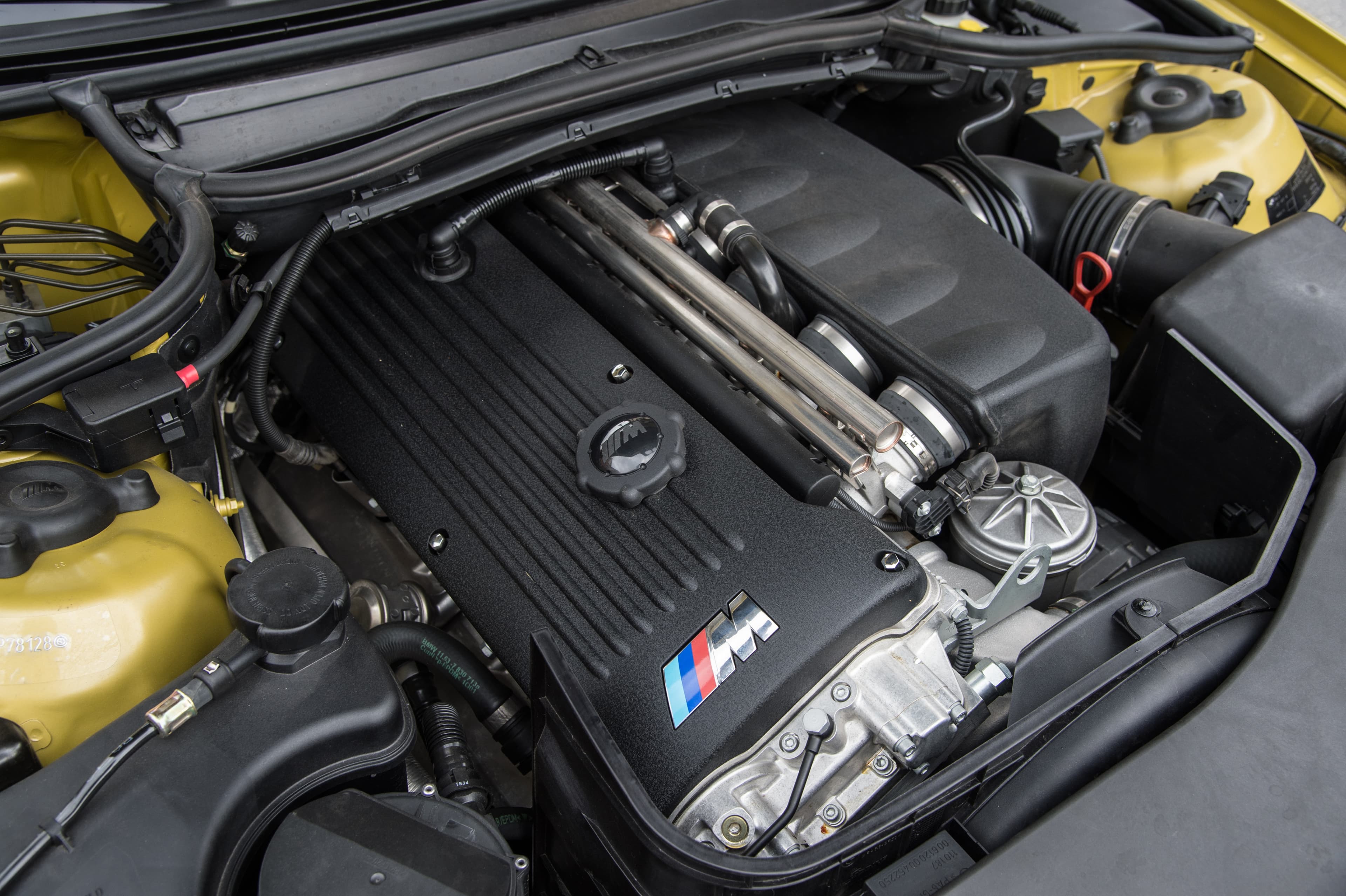 BMW S54 inline-six engine bay detail