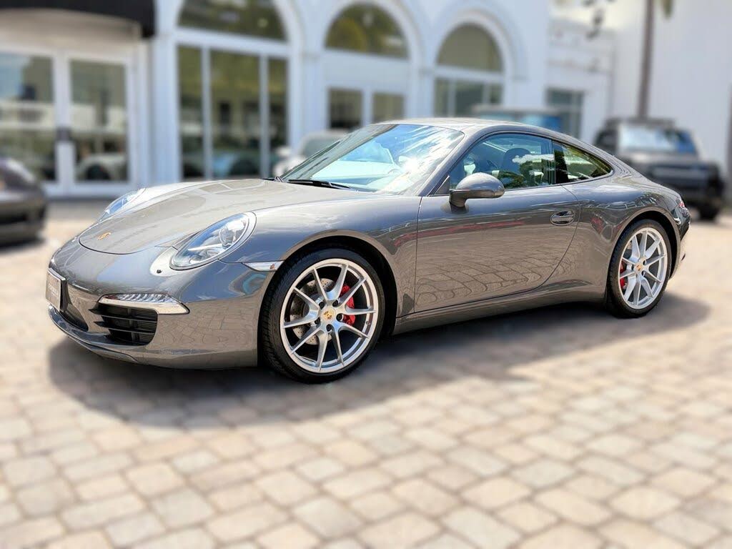 2013 Porsche 911 Carrera Coupe RWD