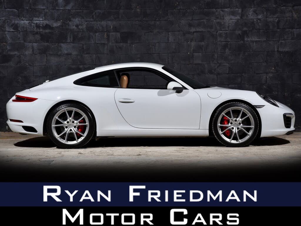 2019 Porsche 911 Carrera S Coupe RWD